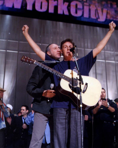 Pete Townshend & Paul McCartney - Concert For New York City - 2001