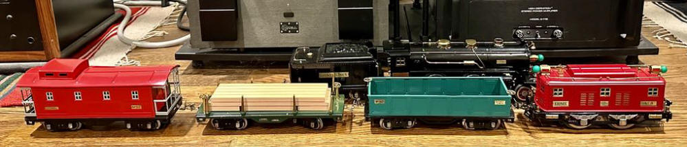 Lionel Trains - # 8 Freight Set 